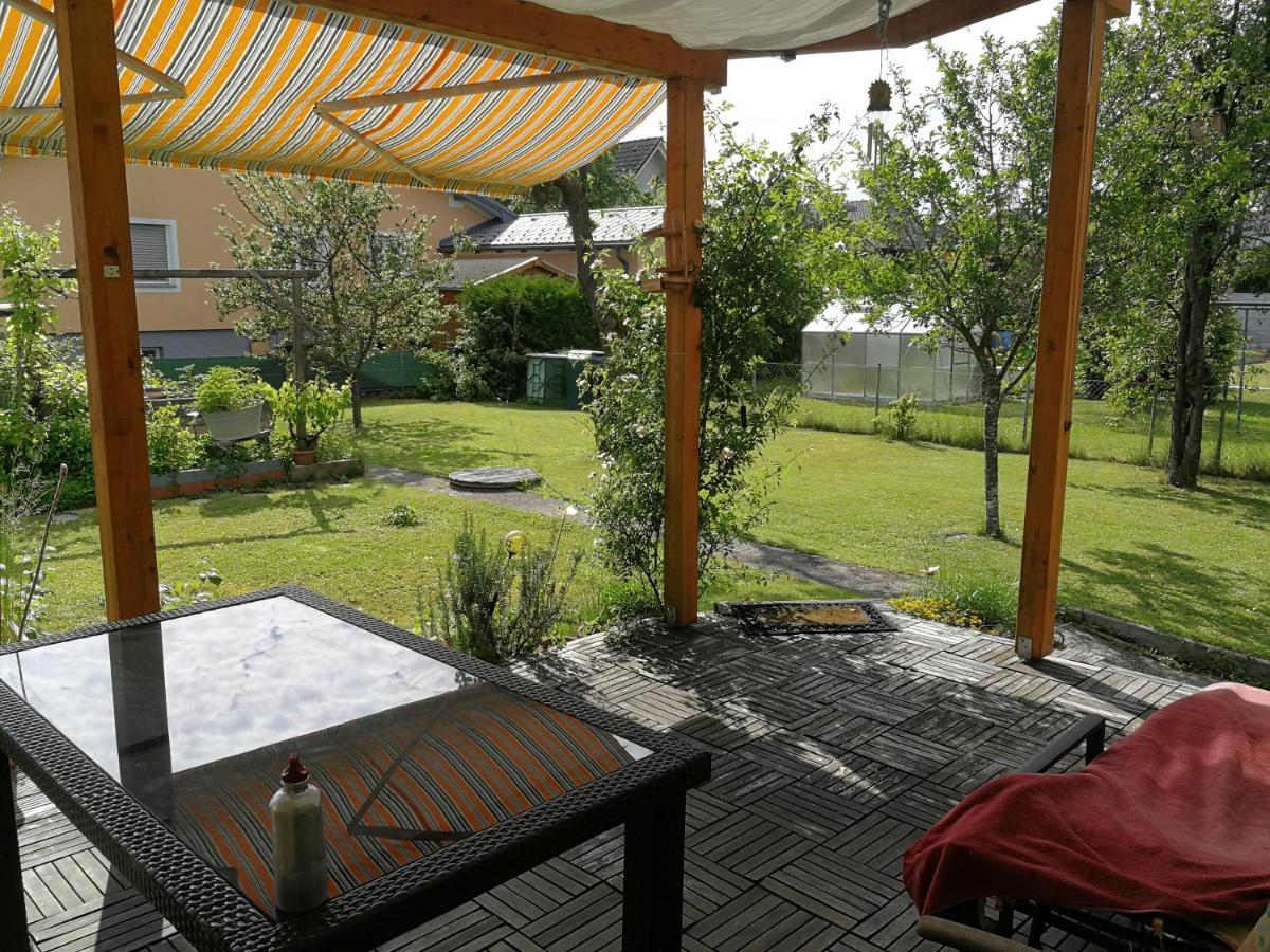 Appartamento Doppelhaushaelfte Mit Garten Linz